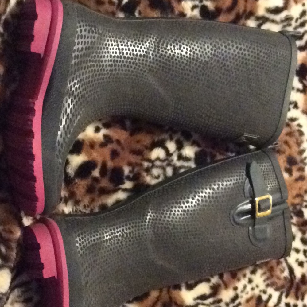 Water boots